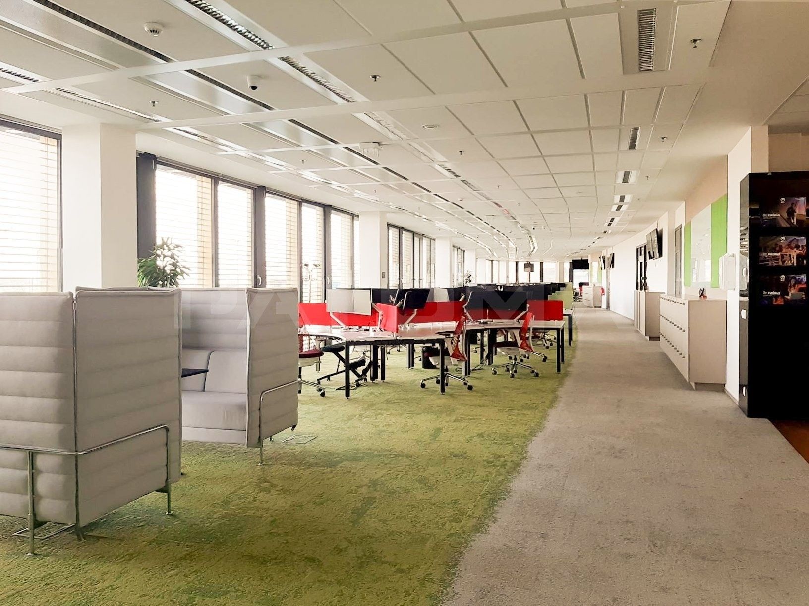 Kancelář · 859 m² · Pikrtova, Praha - 4
