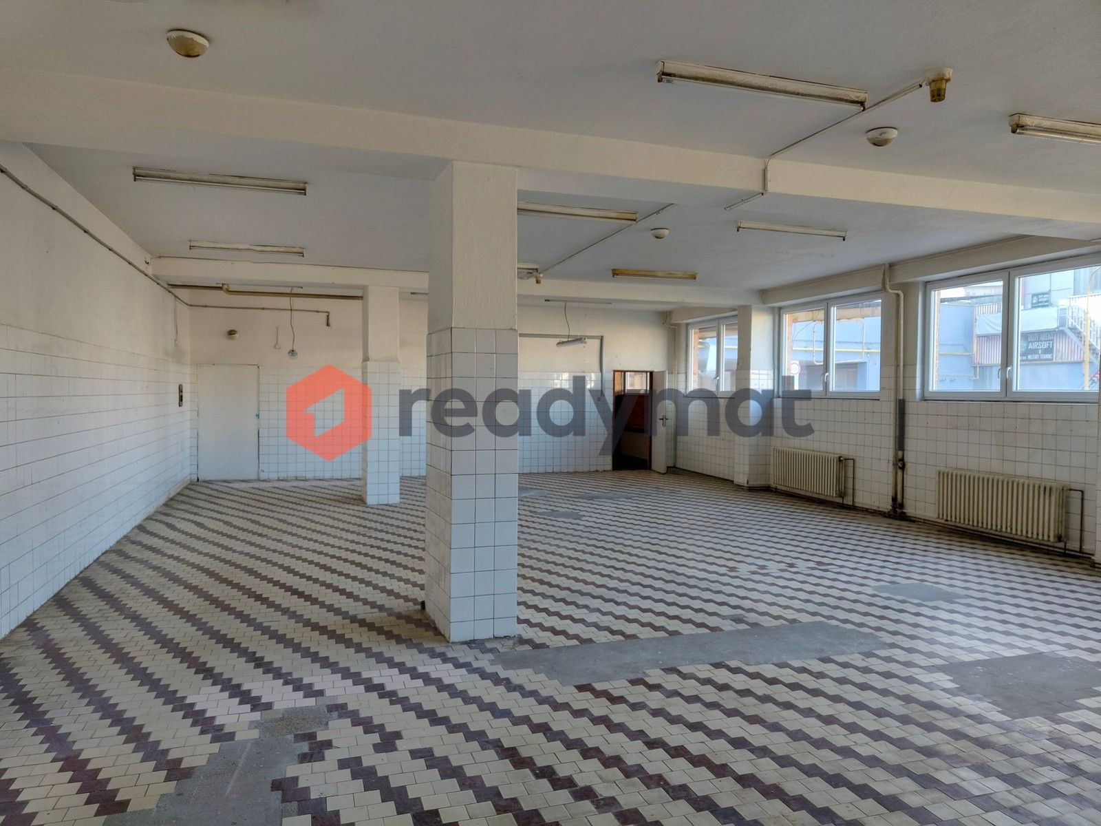 Sklady, U Tirexu, Hodonín, 482 m² - 1