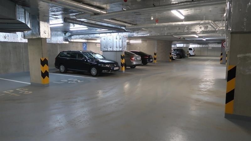 Garáže, Praha, 147 00