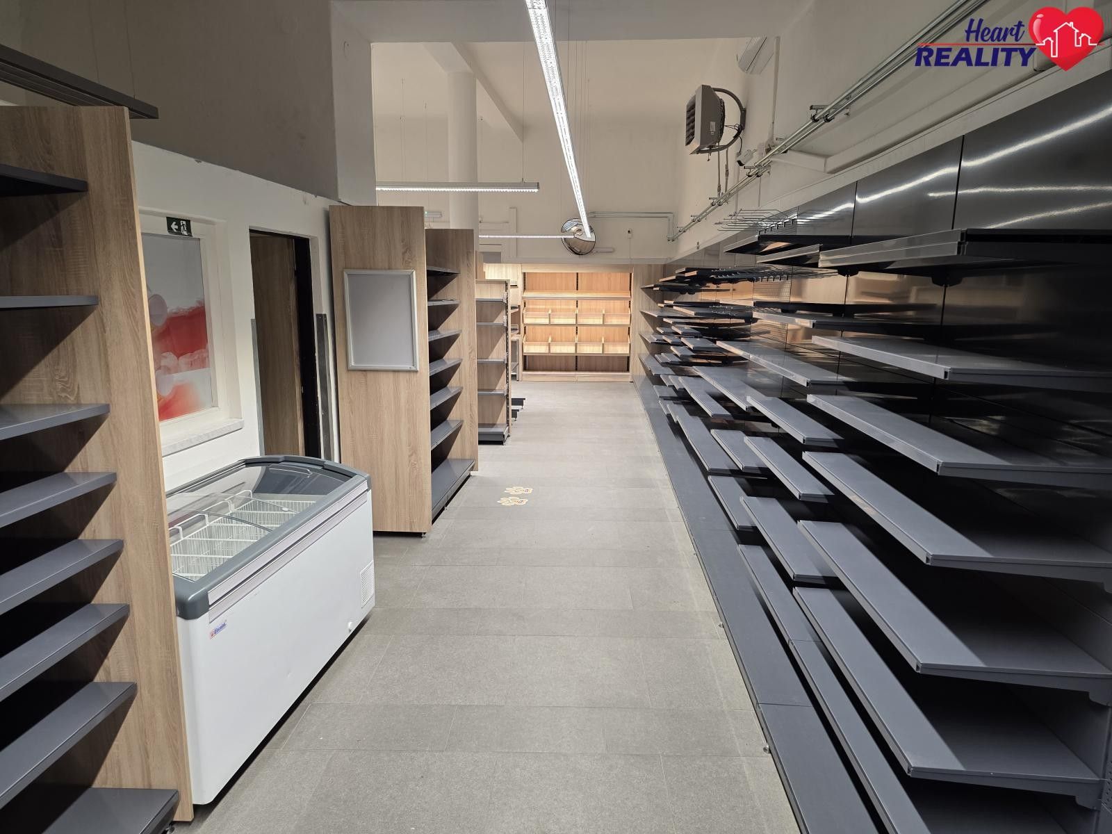 Obchodní prostory · 198 m² · Masarykovo náměstí, Hranice - 3