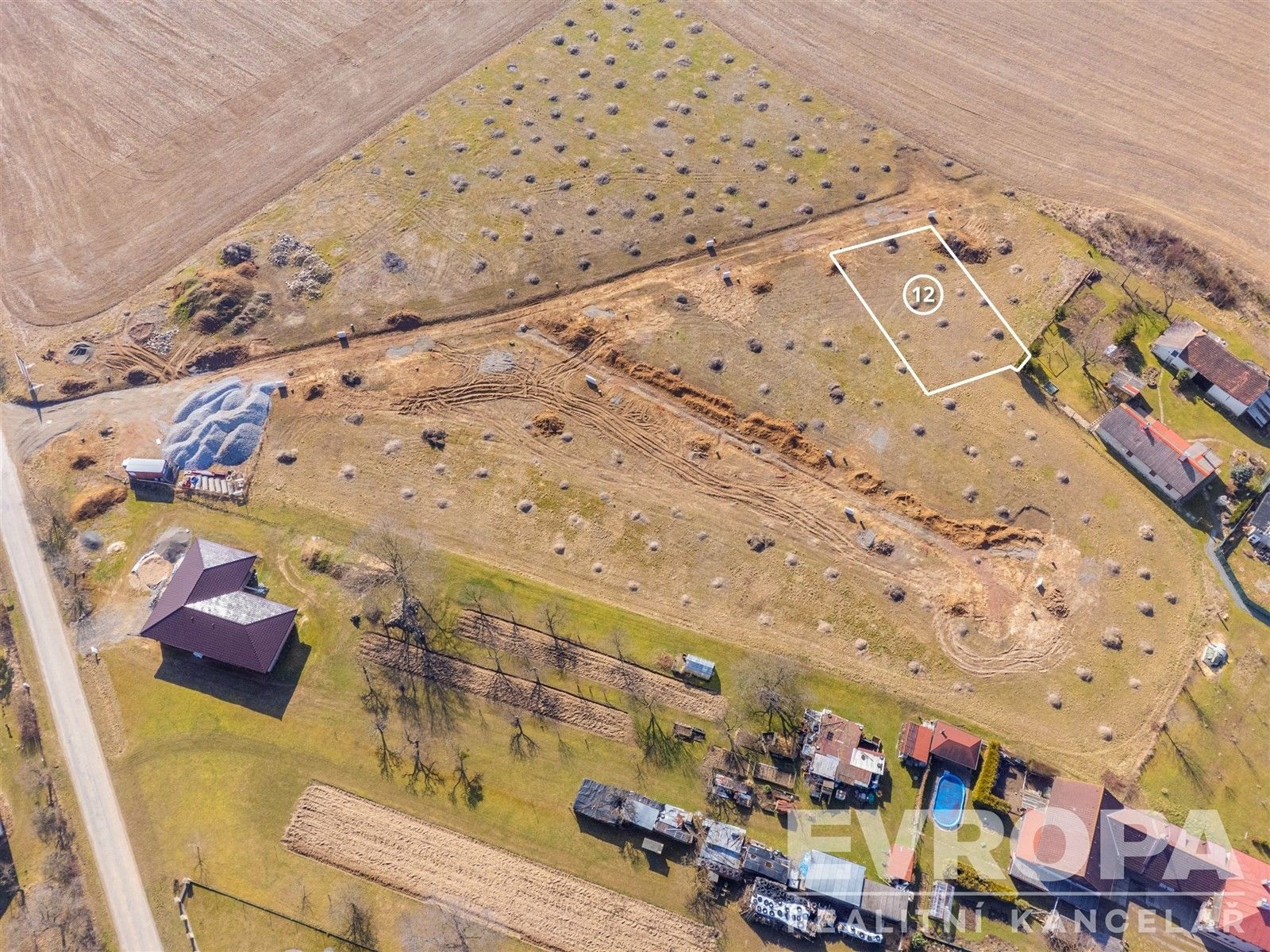 Pozemek pro bydlení, 817 m²
