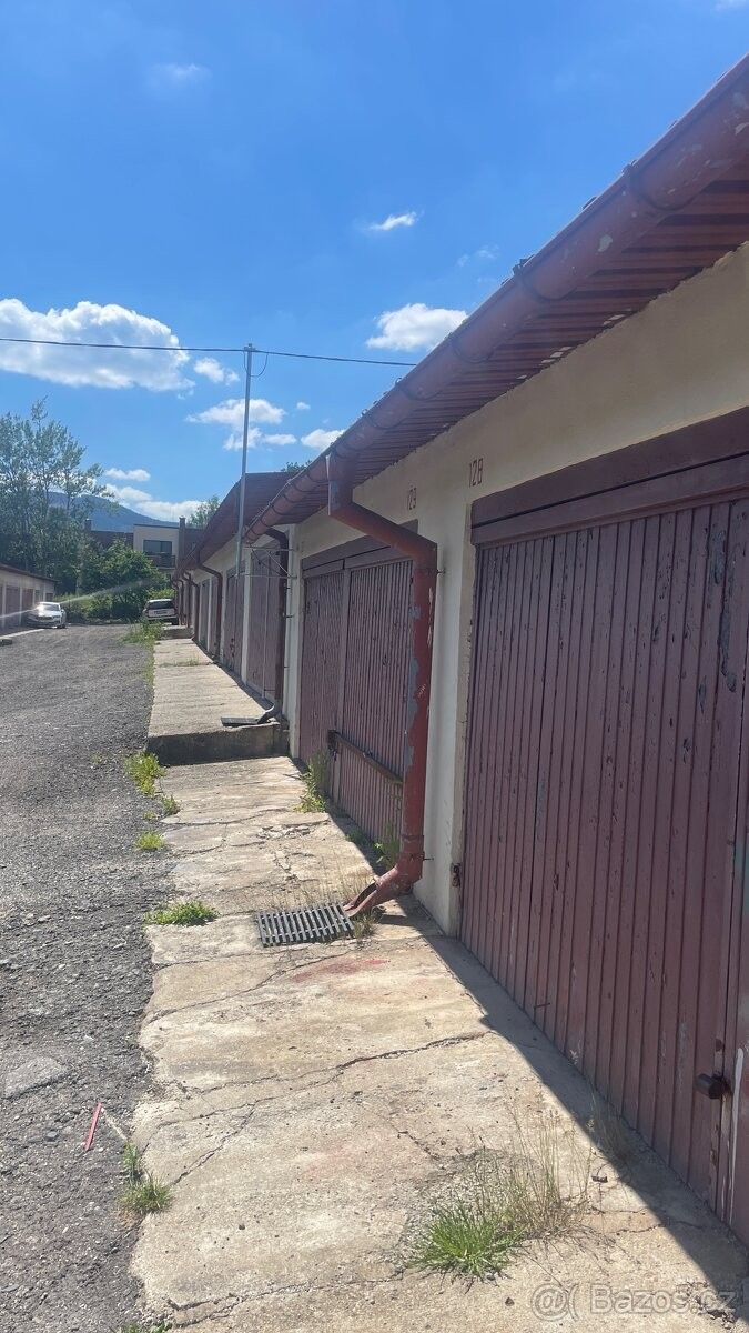 Garáže, Liberec, 460 01