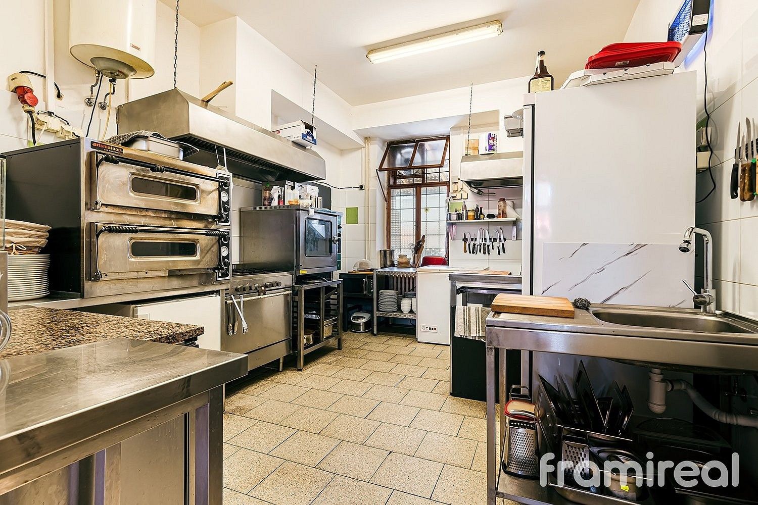 Restaurace · 340 m² · Šatov, okres Znojmo - 4
