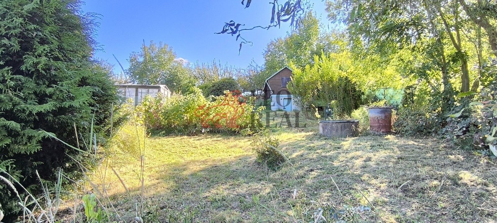 Zahrada, 560 m²