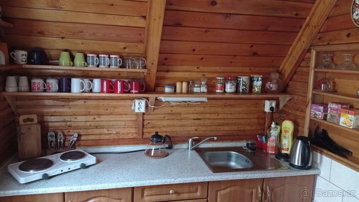 Chata · Koněšín, 675 02 - 4