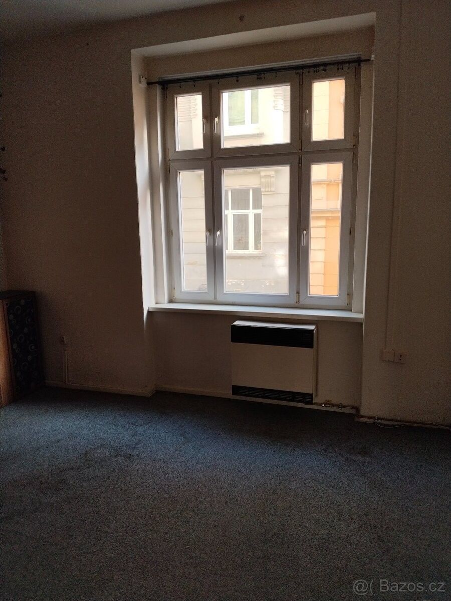 Pronájem byt - Karlovy Vary, 360 05