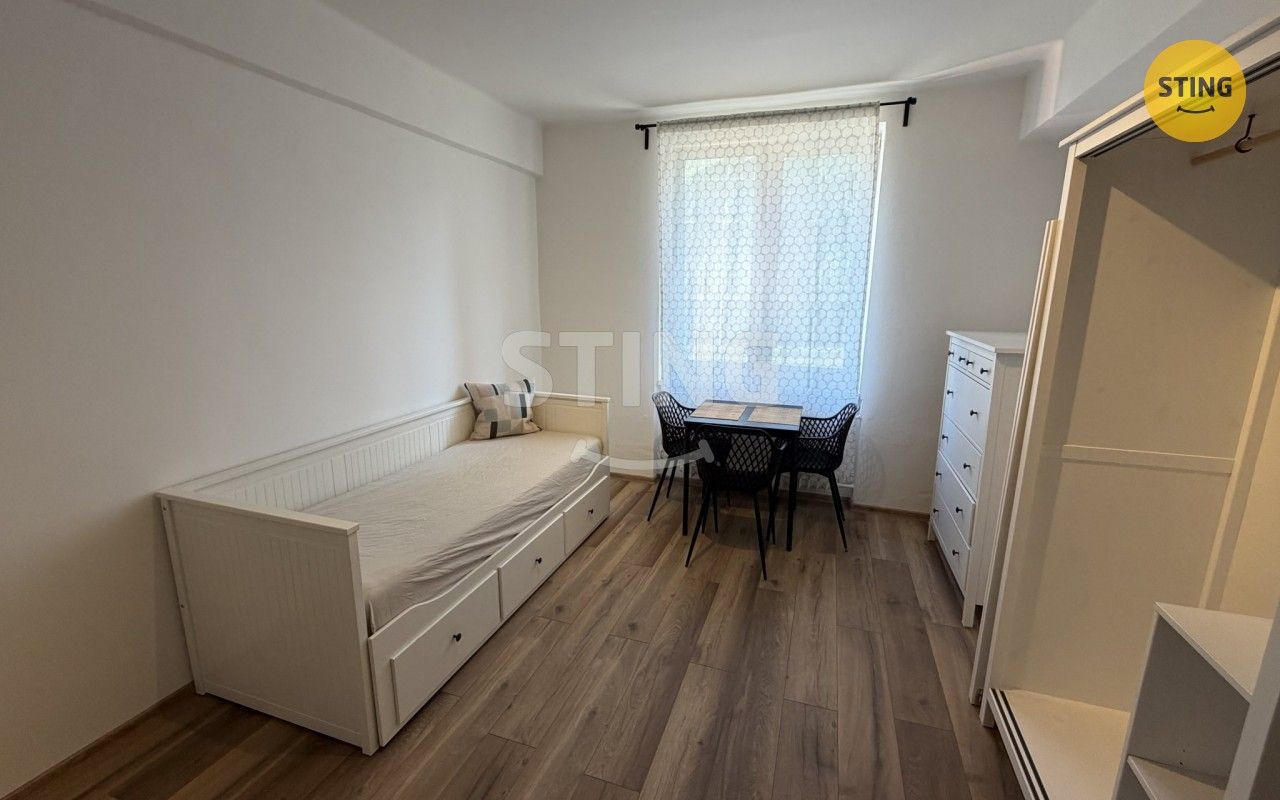 Pronájem byt 1+kk - Nádražní, Ostrava, 19 m²