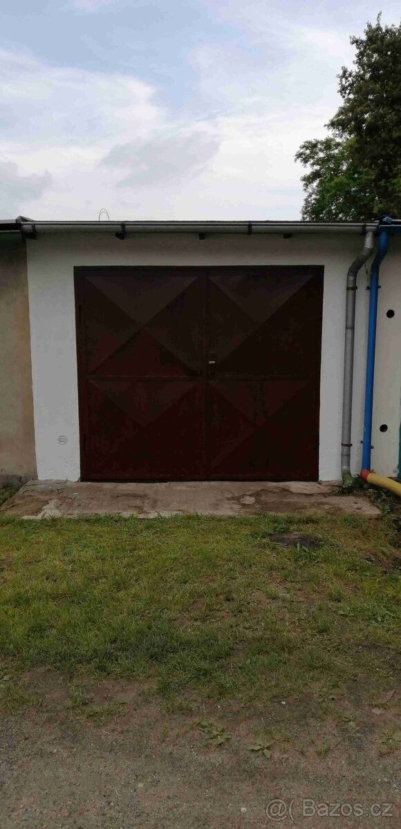 Garáže, Kolín, 280 02