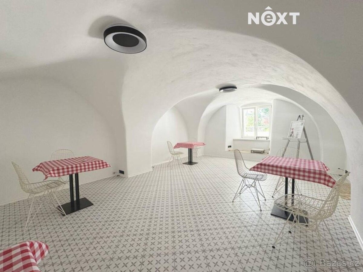 Obchodní prostory, Chrudim, 537 01