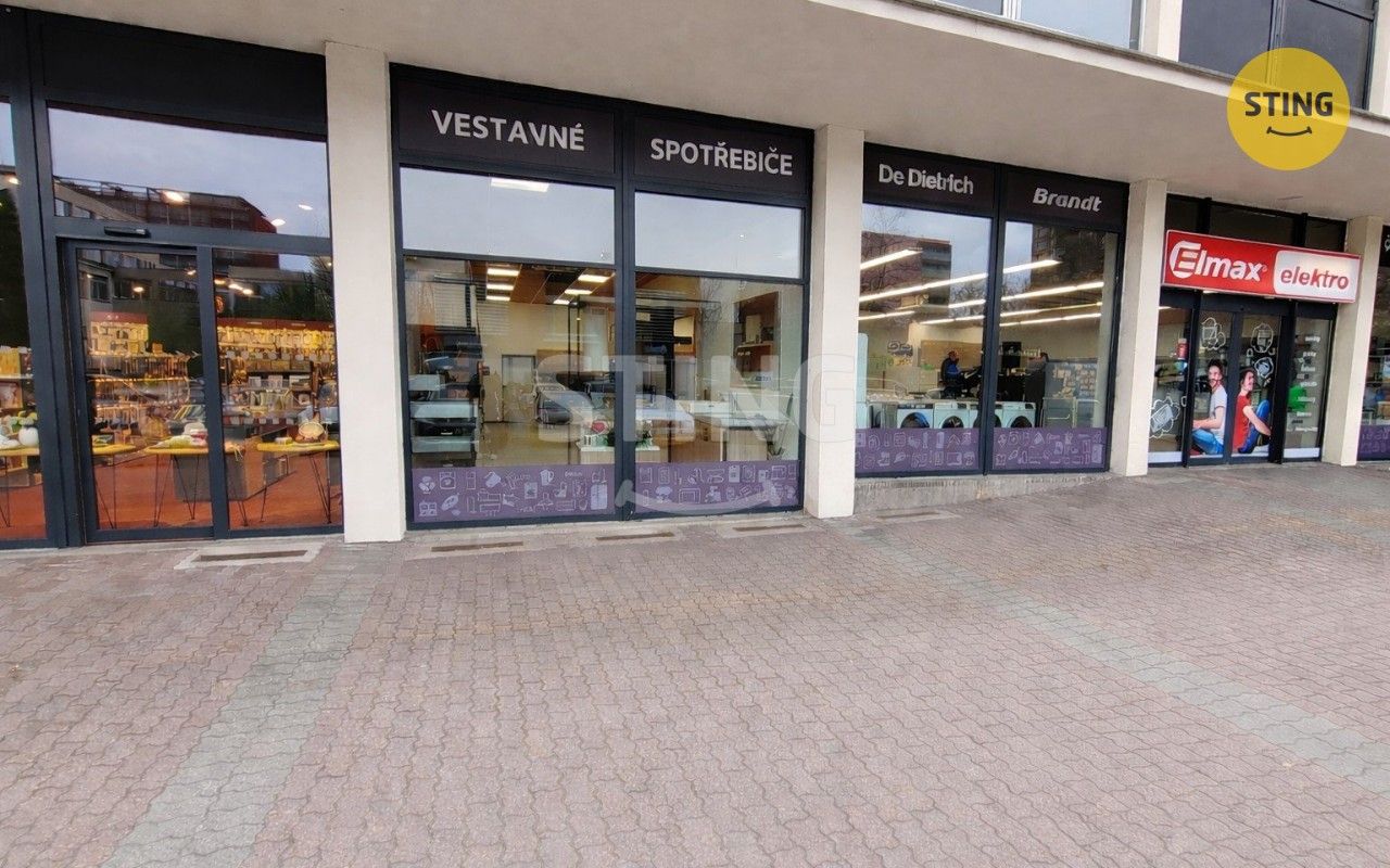 Obchodní prostory, nám. Svobody, Třinec, 72 m² - 2