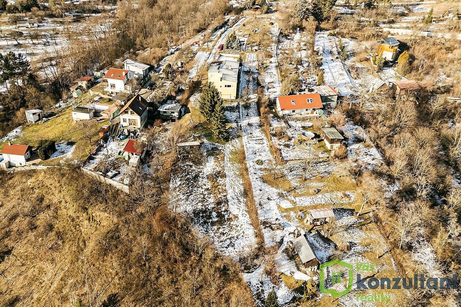 Zahrada, 2 420 m²