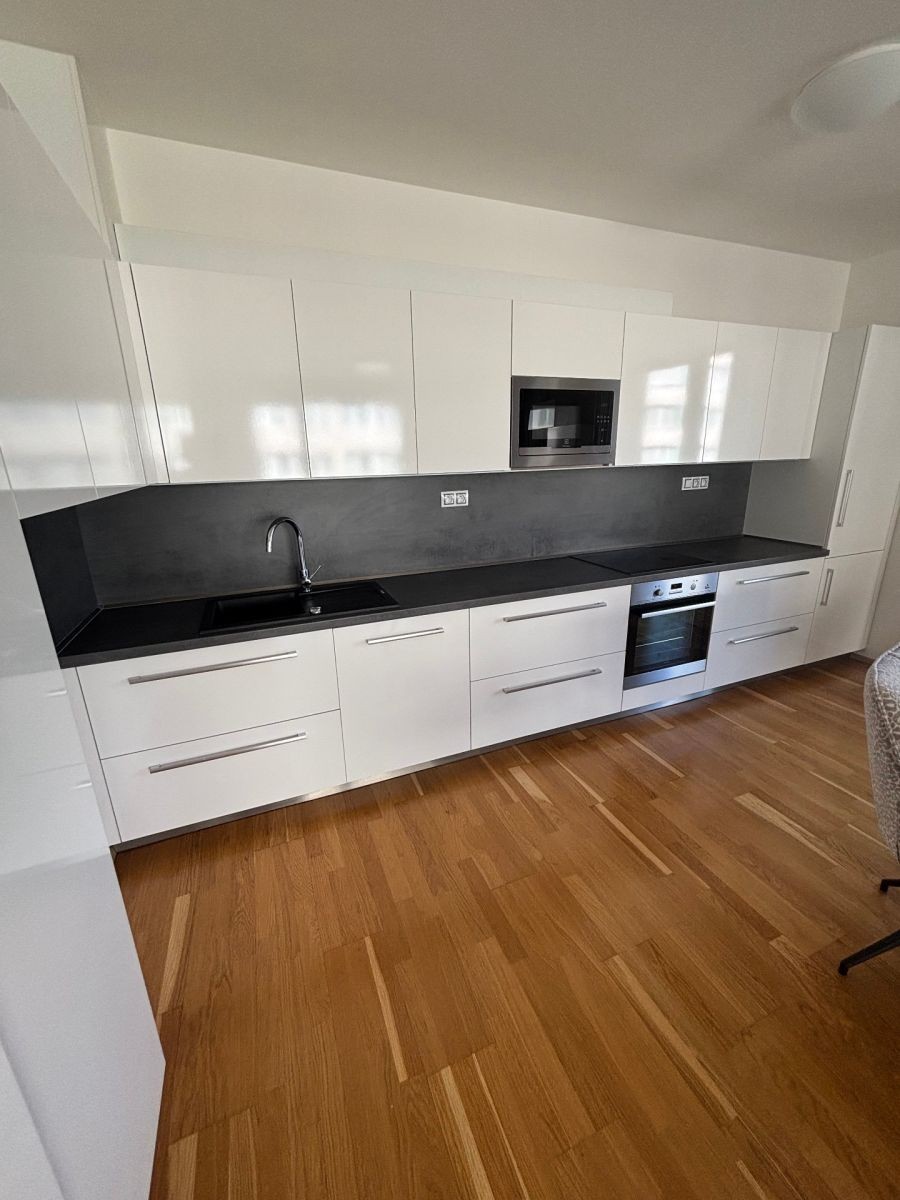 Byt 3+kk · 86 m² · Nekvasilova, Praha - Karlín - 4