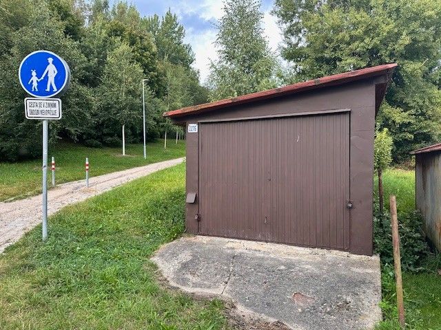Garáže, Jablonec nad Nisou, Pod Skalkou, 20 m²
