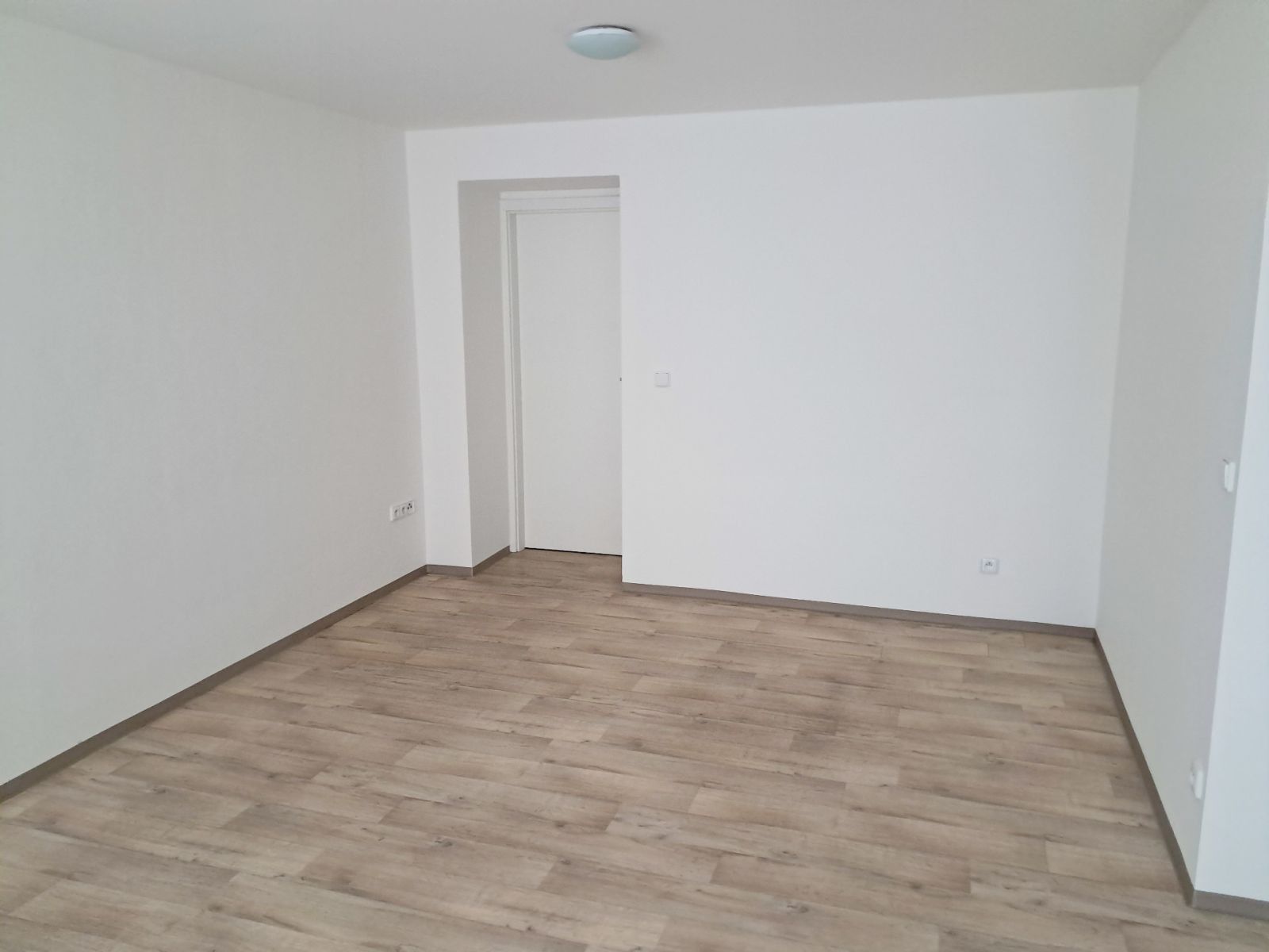 Pronájem byt 2+kk - Karáskovo náměstí, Brno - Židenice, Jihomoravský kraj, 47 m² - 5