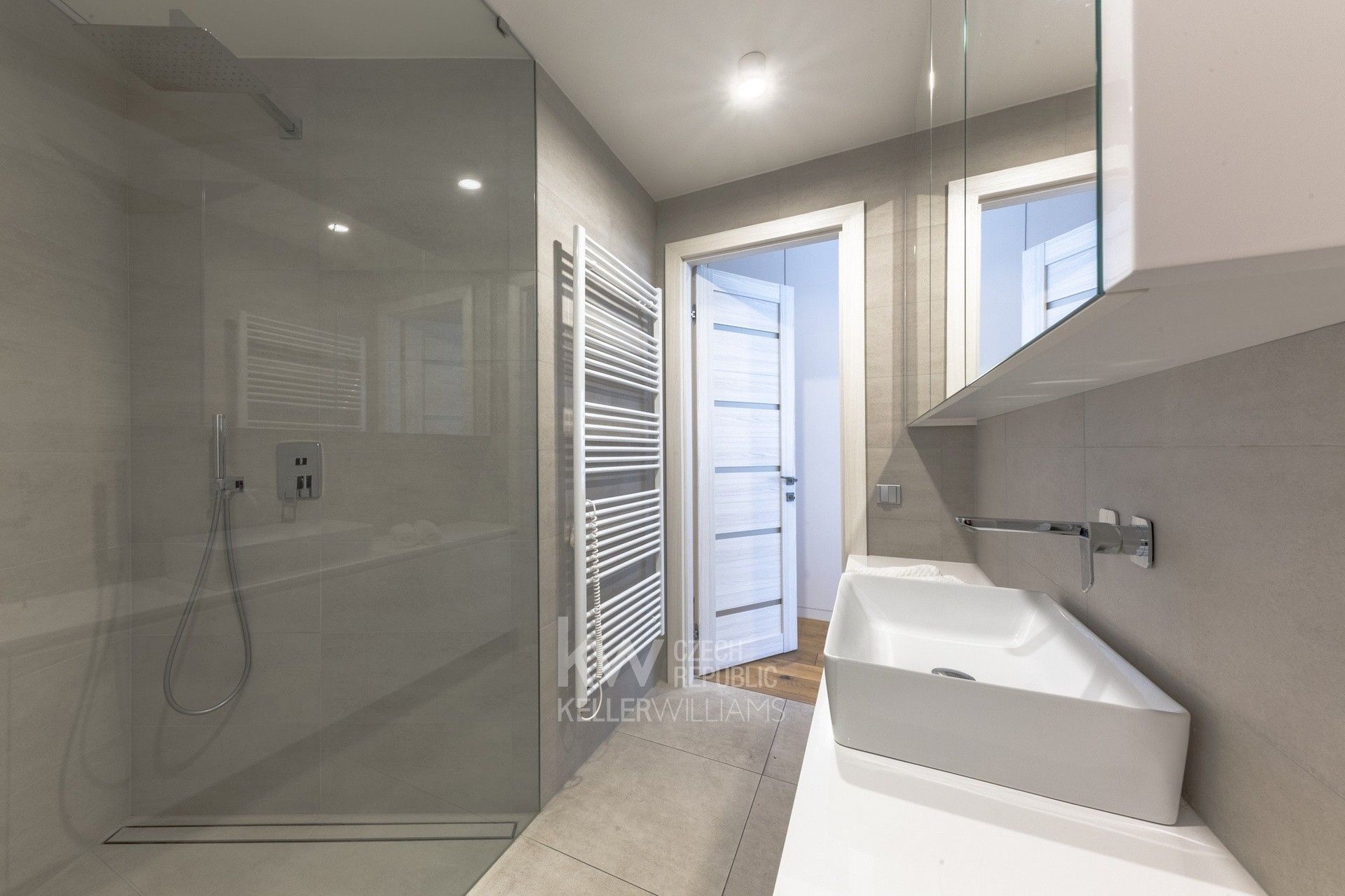 Prodej byt 3+kk - Biskupský dvůr, Praha, 100 m²