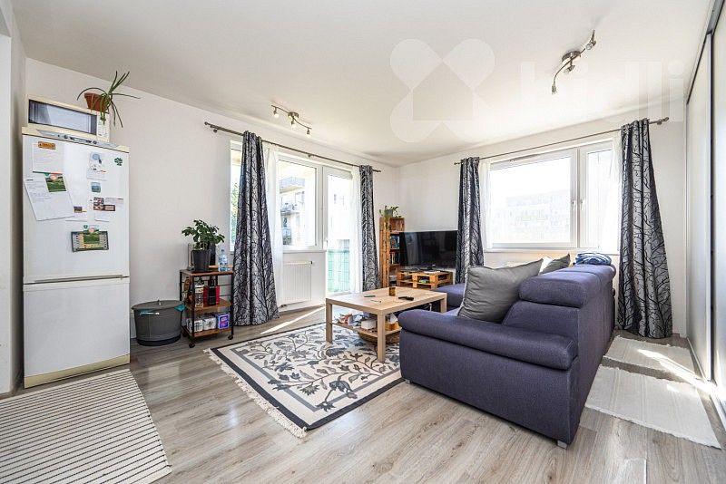 Byt 1+kk · 38 m² · Praha - Uhříněves, okres Praha 22, Hlavní město Praha - 4
