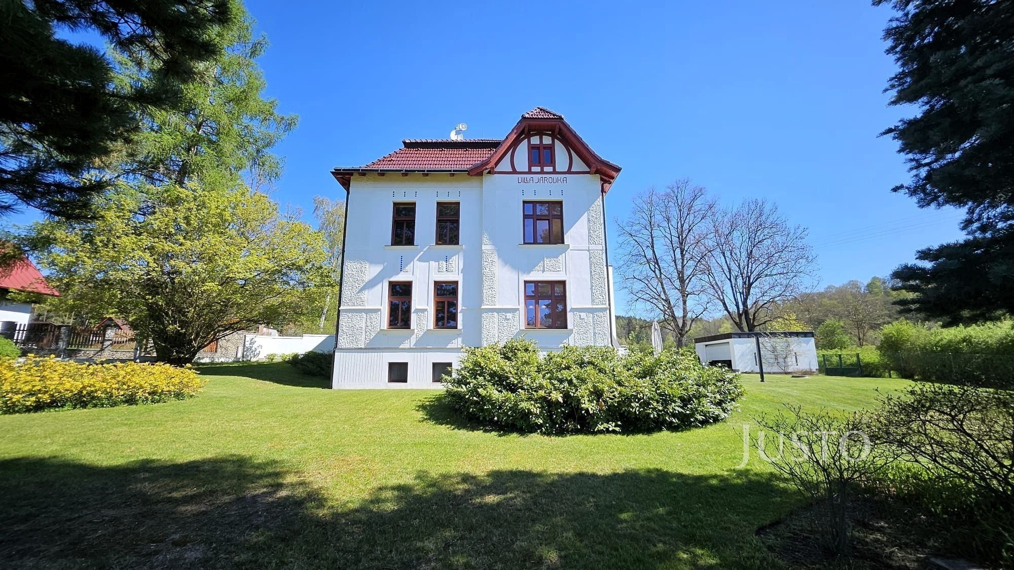 Rodinné domy, Heřmaň, 257 m² - 1
