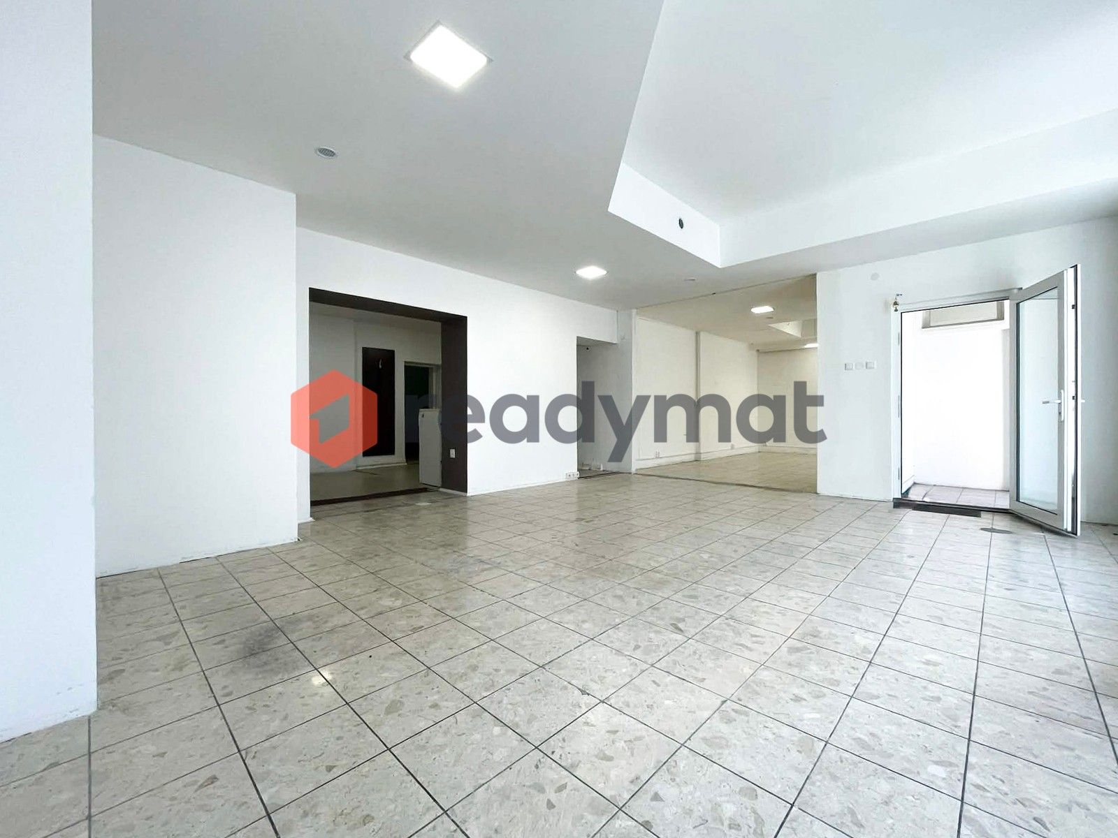 Pronájem obchodní prostory - Rodinova 720, Hodonín, 50 m² - 5