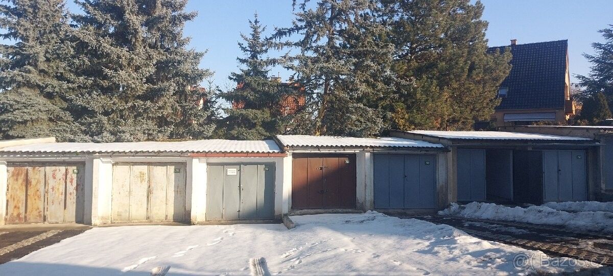 Garáže, Louny, 440 01