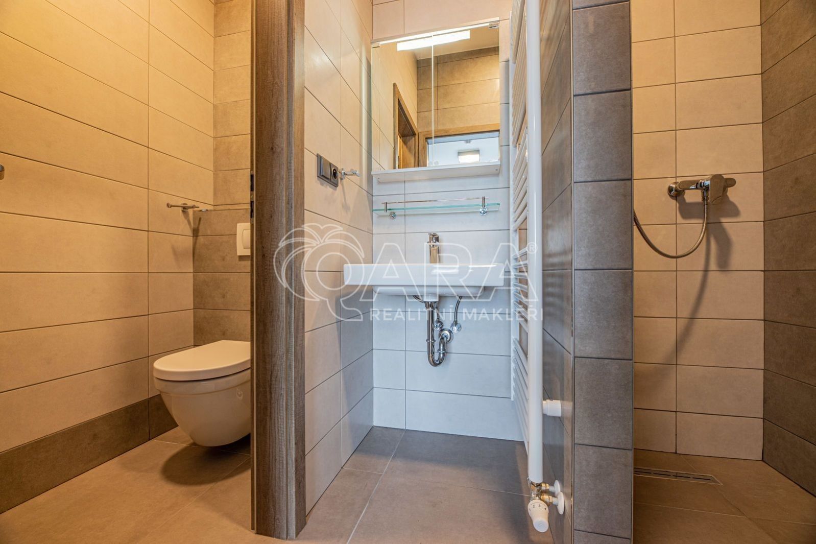 Kancelář · 27 m² · Praha - 3