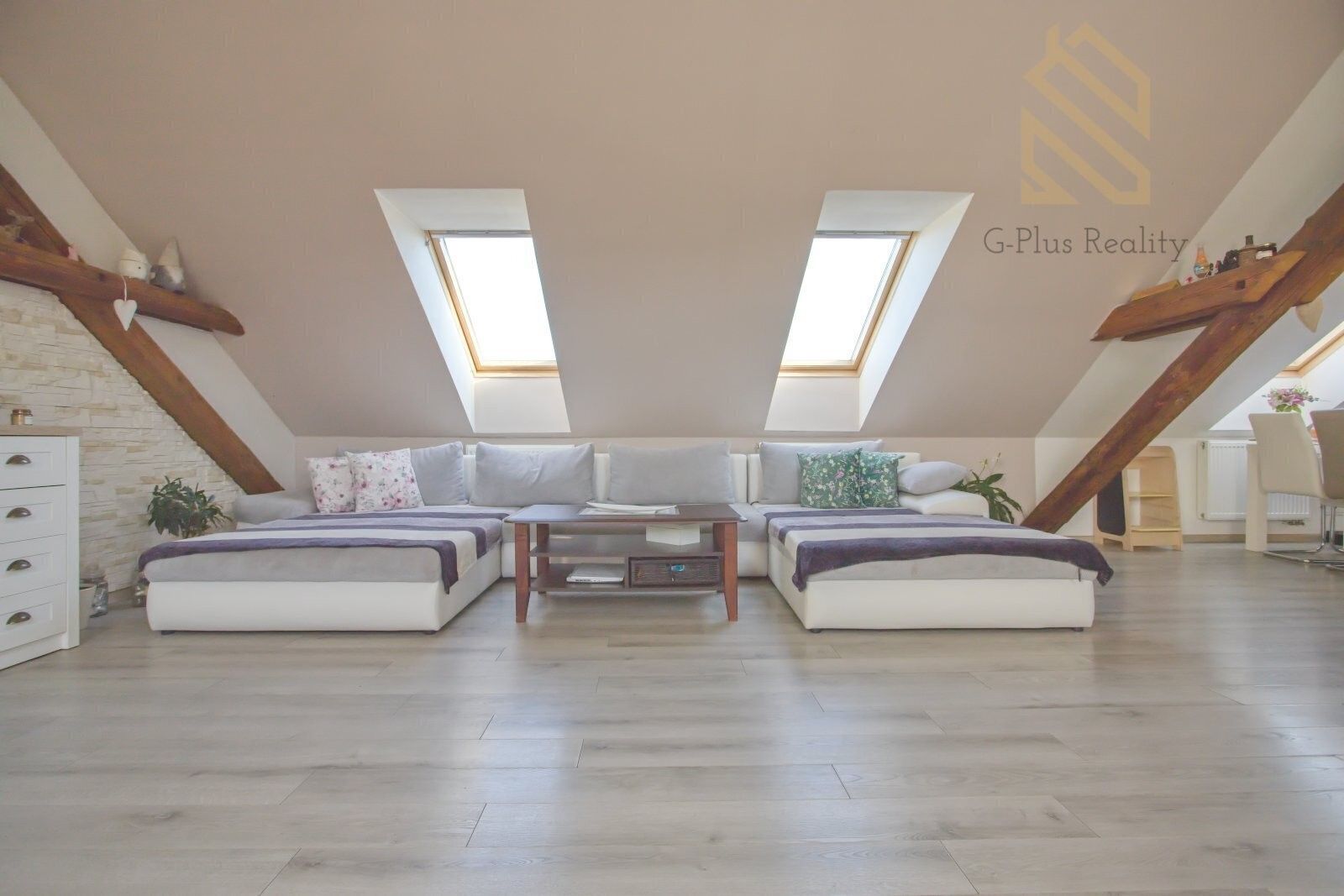 Prodej rodinný dům - Razice, Hrobčice, 244 m²