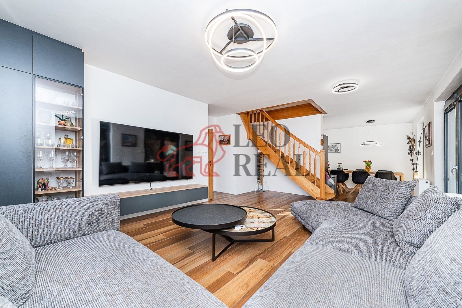 Prodej rodinný dům - Hledíková, Jesenice, 164 m²