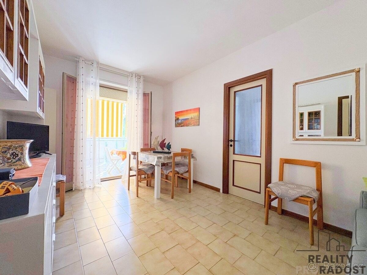 Prodej byt - 987 66, Zahraničí