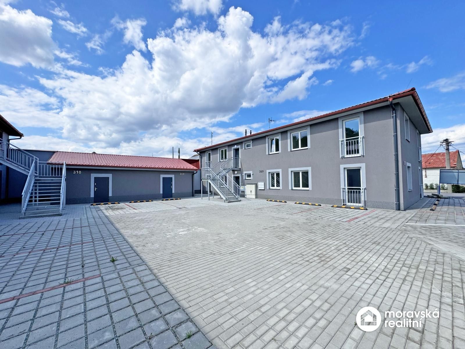 2+1, Vémyslice, 55 m² - 1