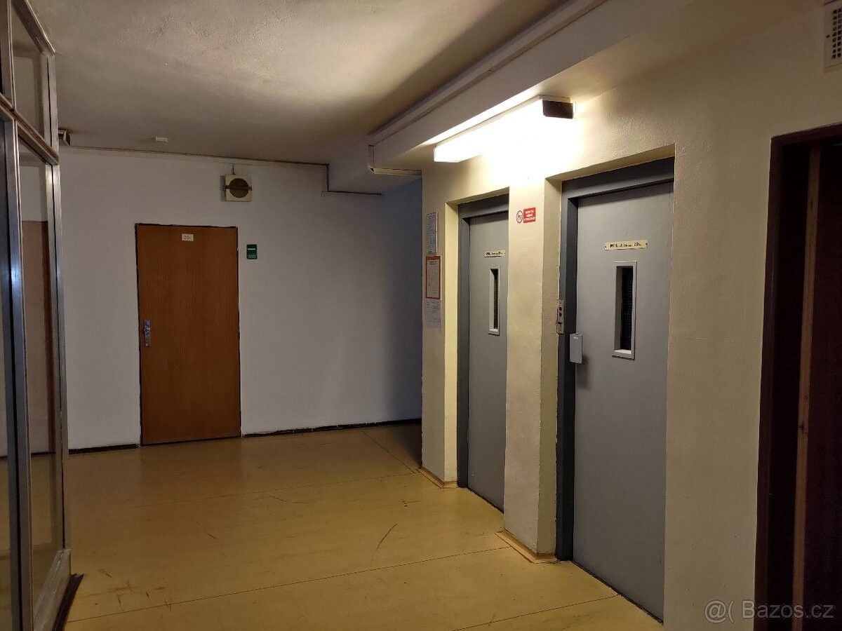 Pronájem obchodní prostory - Brno, 639 00