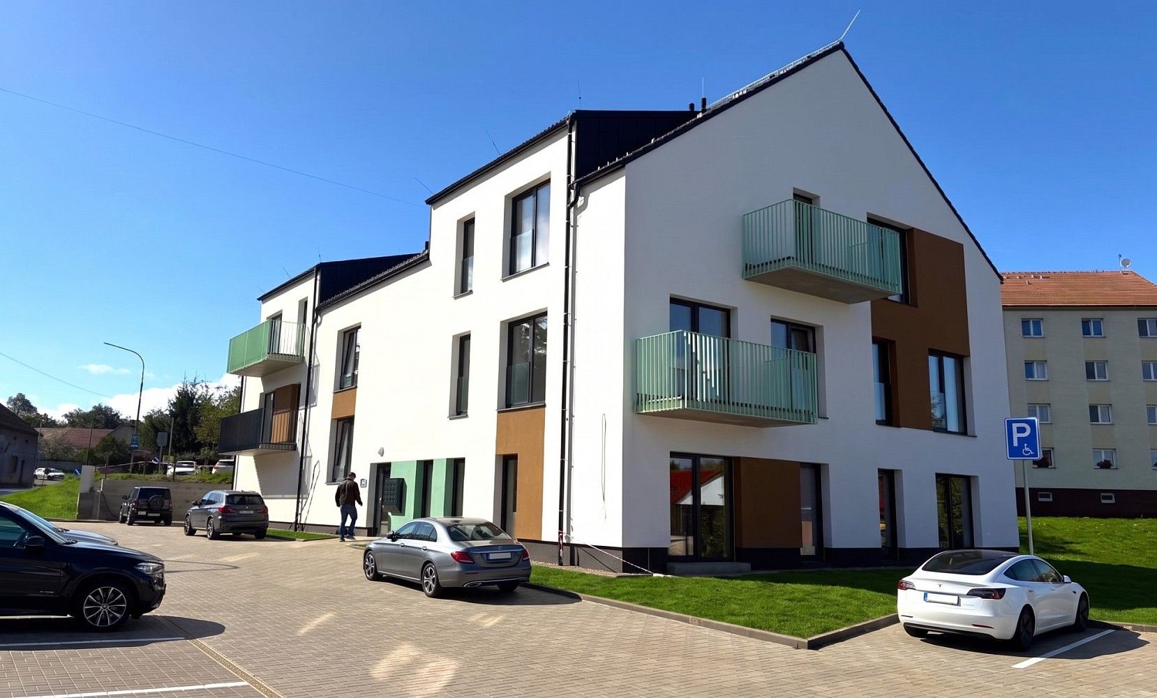 3+kk, V Telčicích, Chvaletice, okres Pardubice, 85 m²