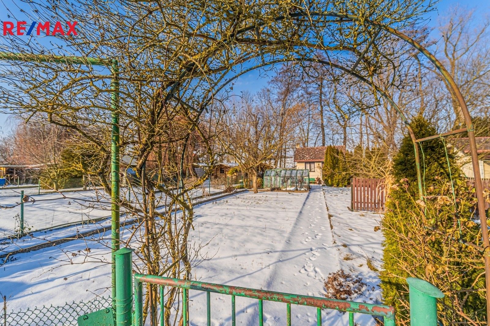 Prodej chata - Slaný, 16 m²