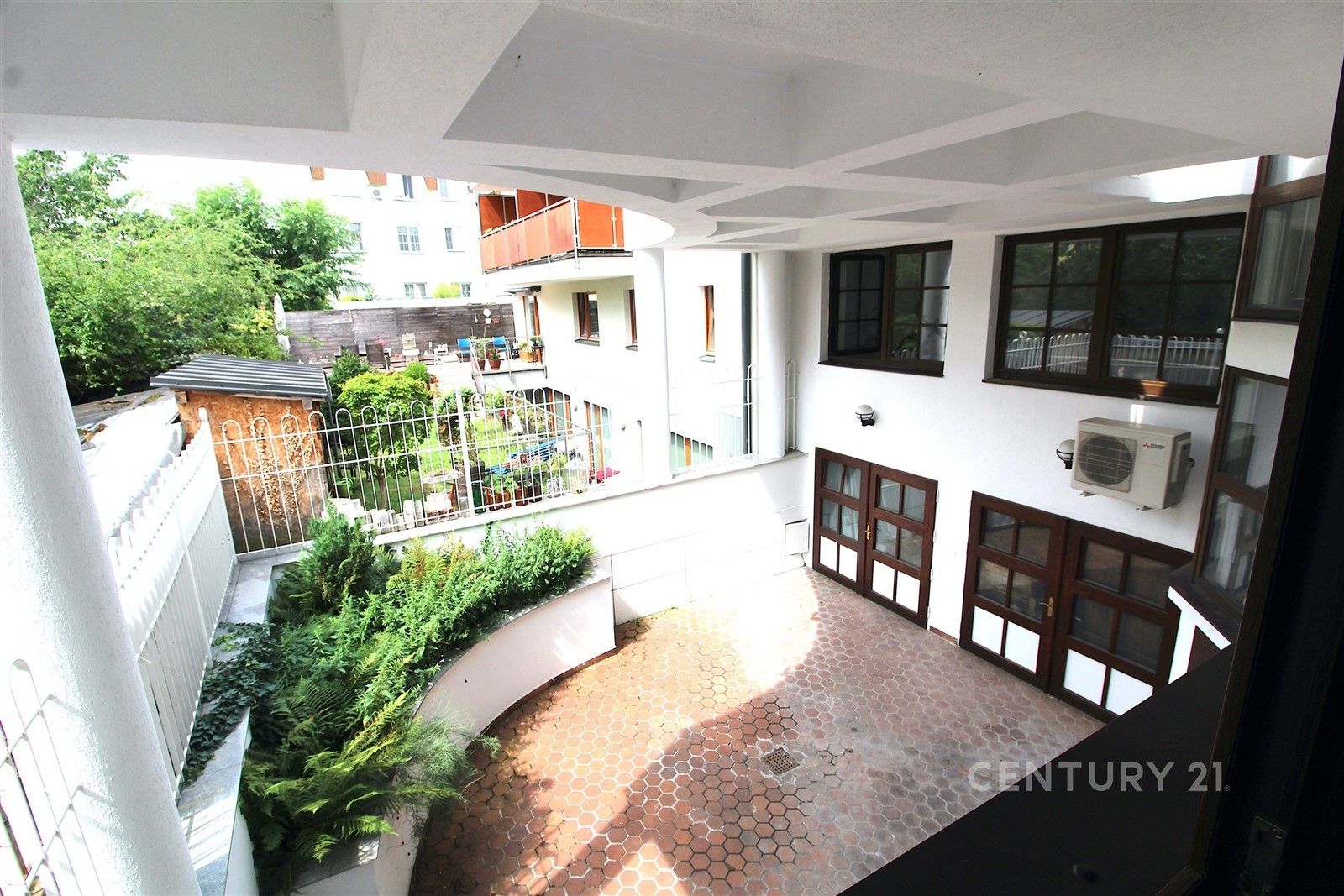 Komerční nemovitost · 102 m² · Bořanovická  , Praha - 3