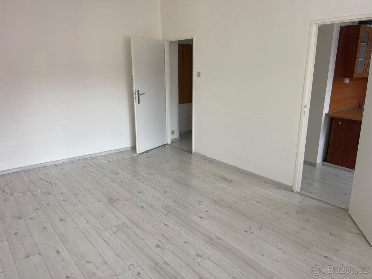 Pronájem garáž - Karviná, 734 01