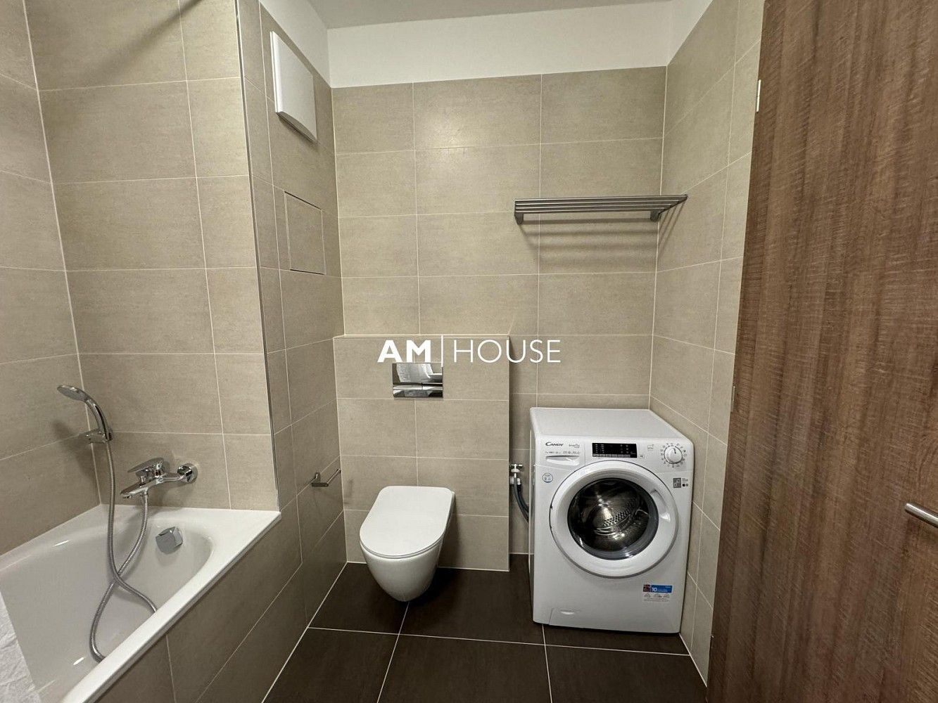 Byt 1+kk · 52 m² · Praha - Letňany, okres Praha 18, Hlavní město Praha - 3