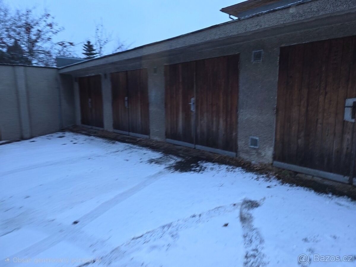 Garáže, Opava, 746 01