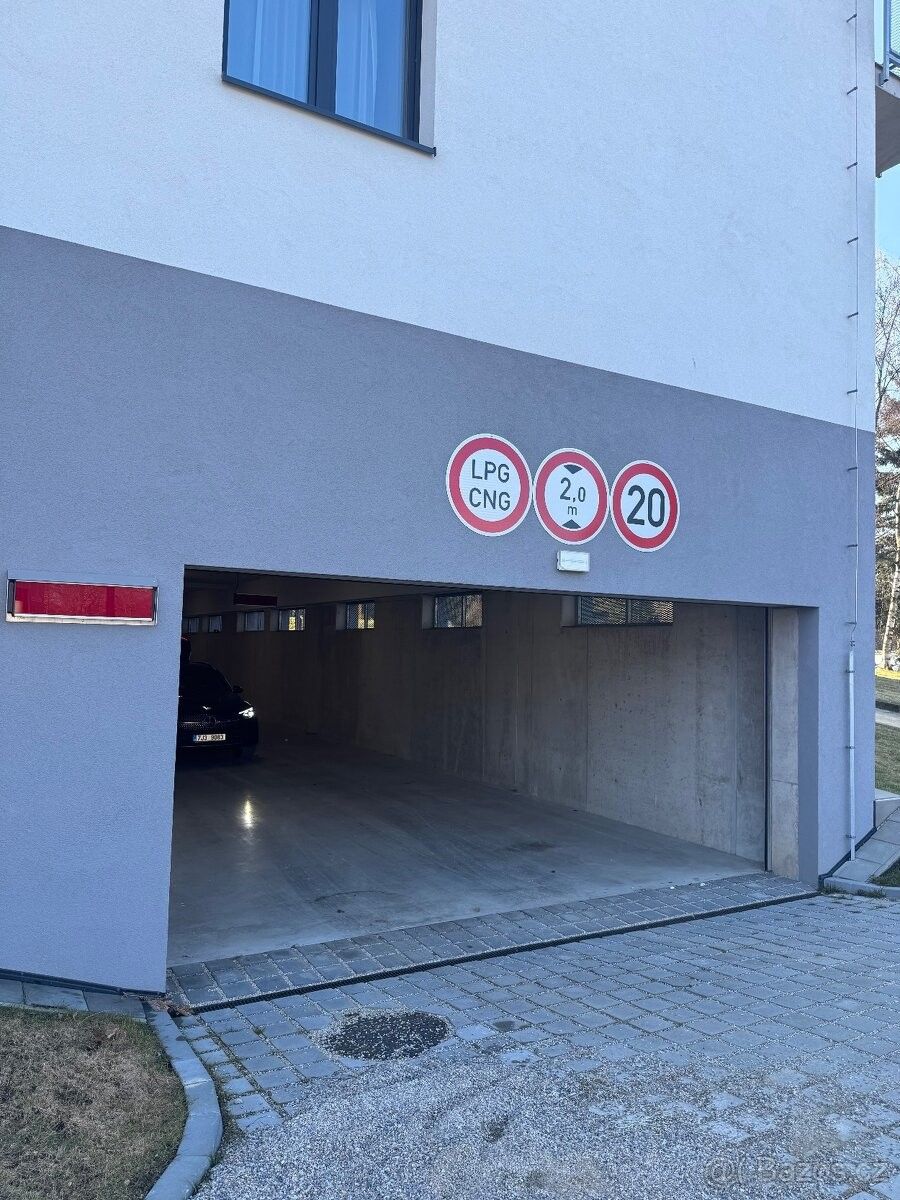 Garáž · Jihlava, 586 01 - 3