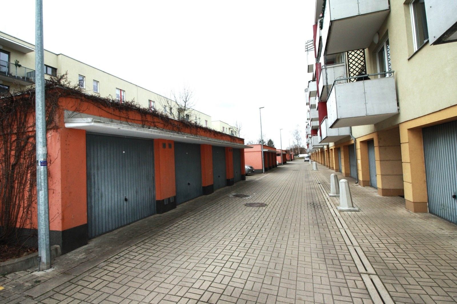 Garáž · 18 m² · Sušilova, Praha - 4
