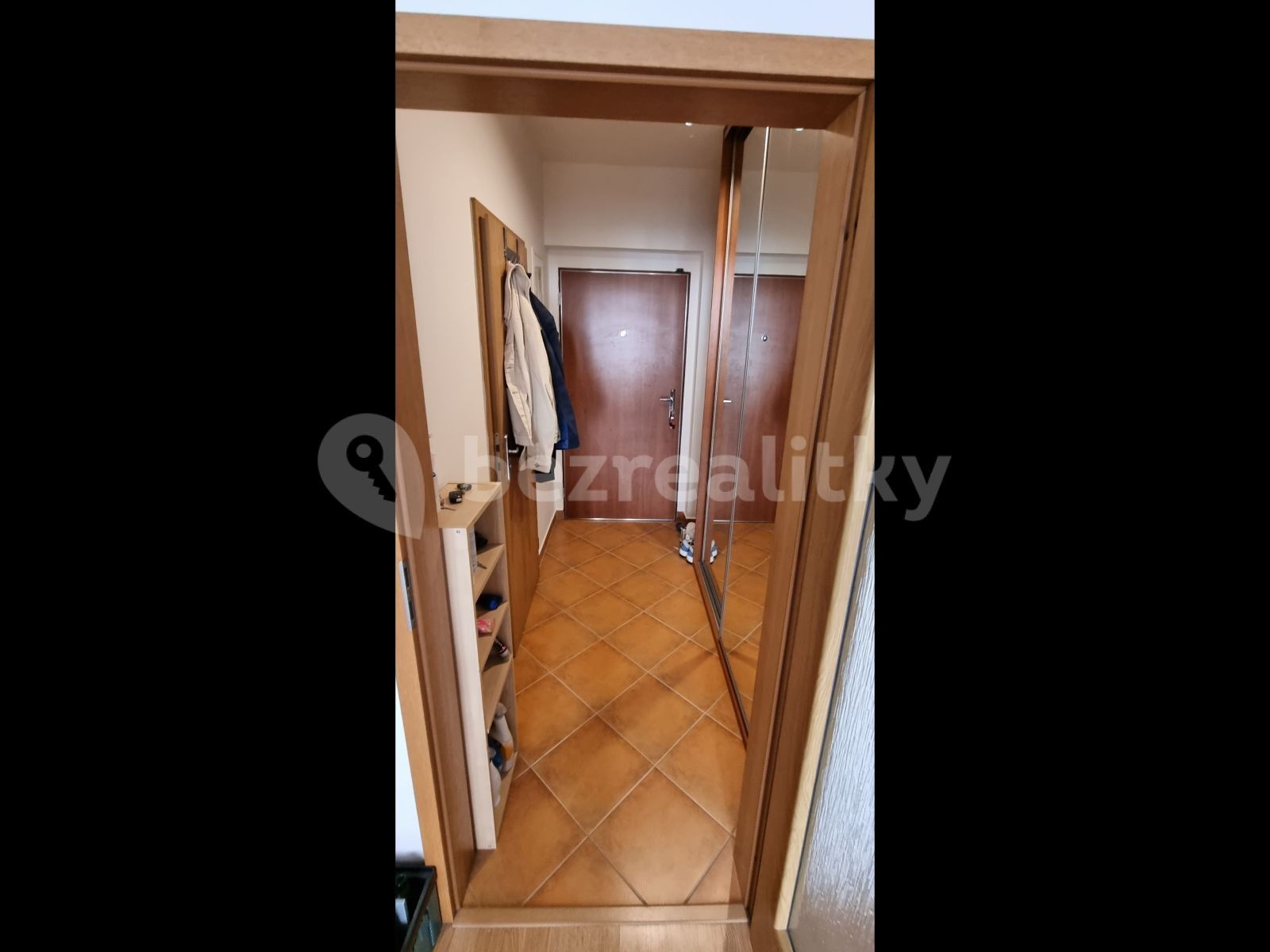 Pronájem byt 1+kk - Mikanova, Praha - Záběhlice, 29 m² - 5
