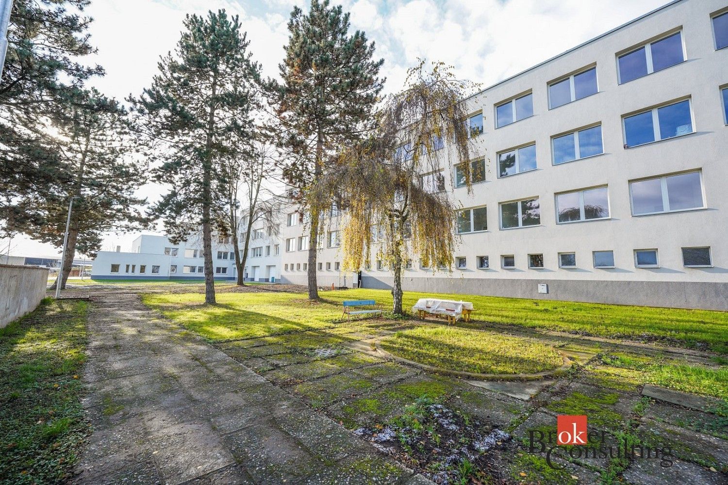 Obchodní prostory, 799 m²