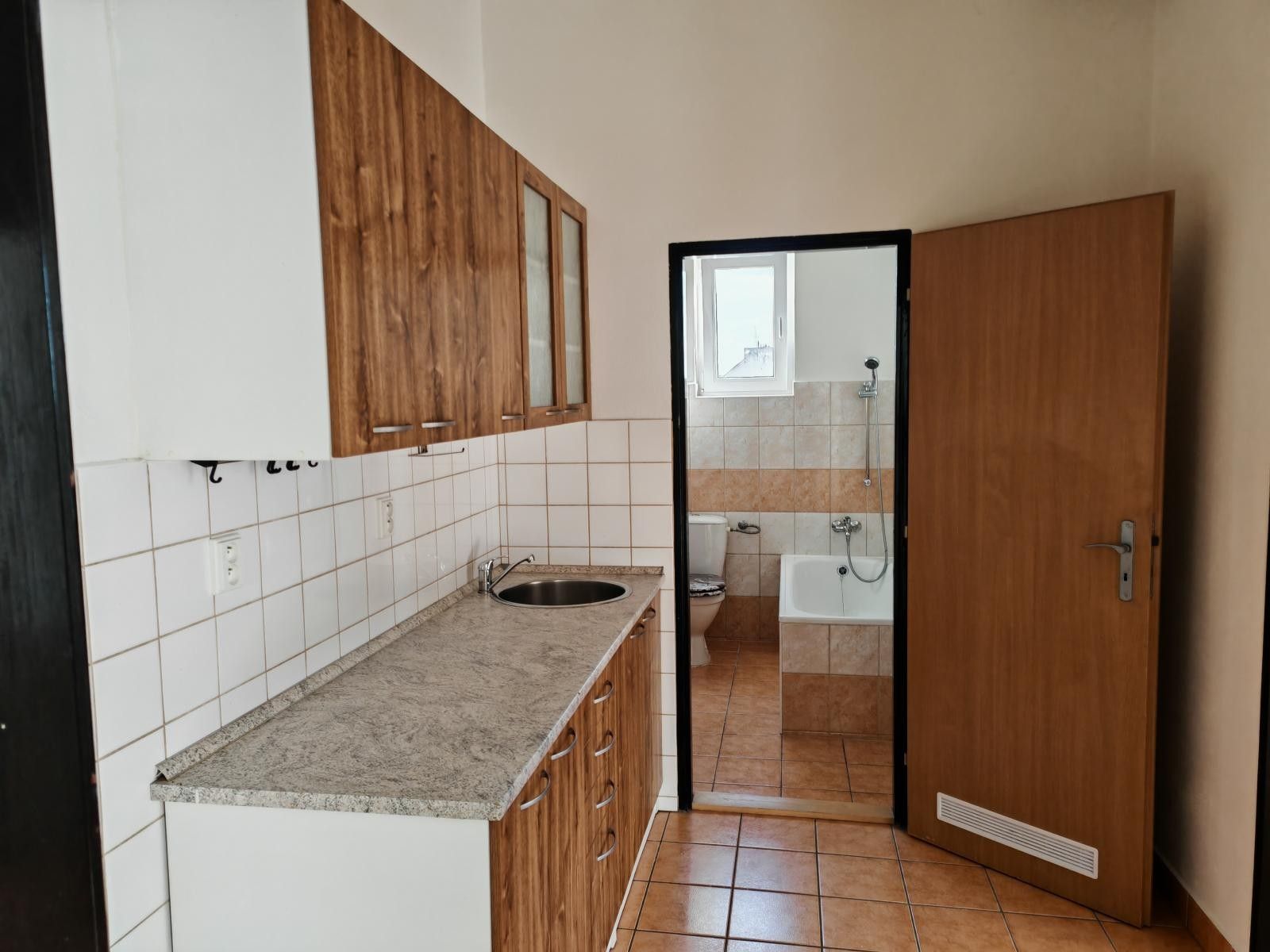 Pronájem byt 1+kk - Sladkovského, Pardubice, 38 m²