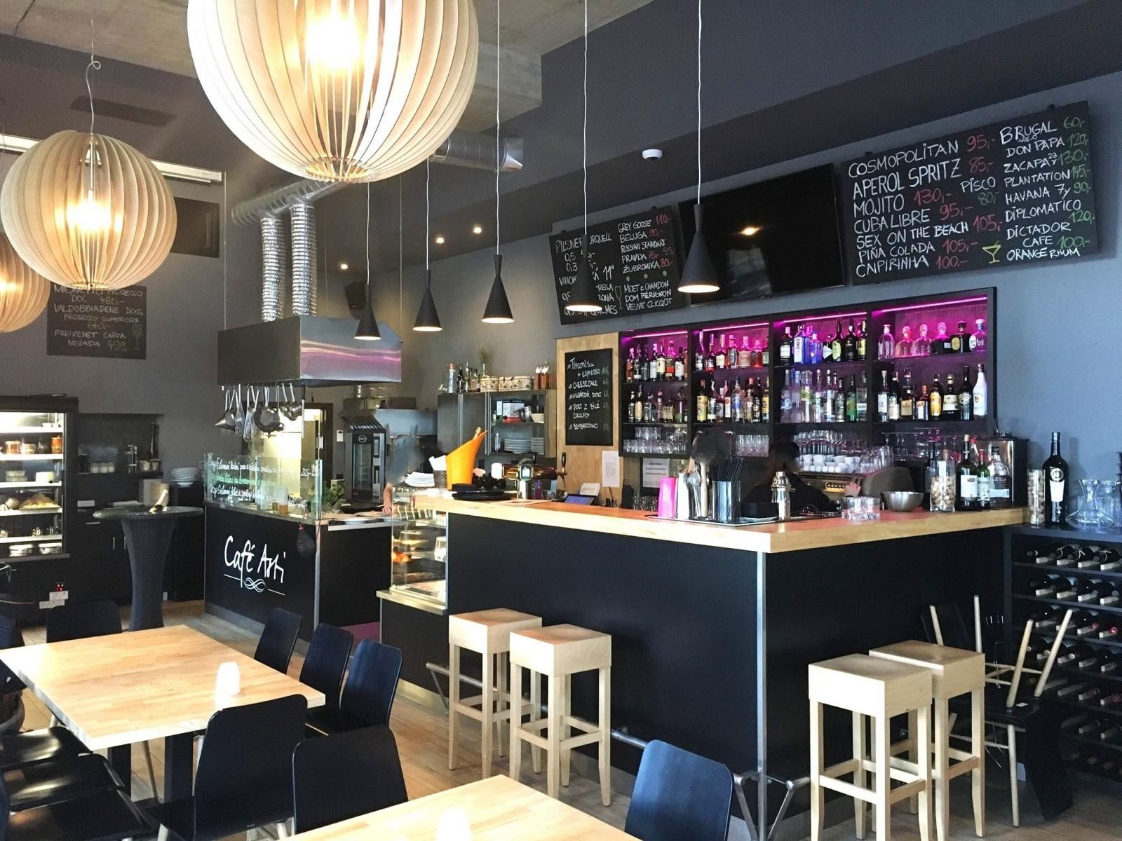 Pronájem restaurace - Černokostelecká, Praha, 120 m²