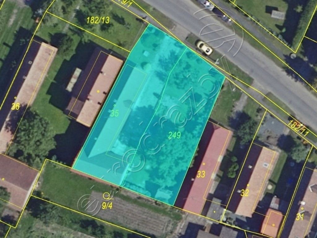 Prodej rodinný dům - Městec Králové, 68 m²