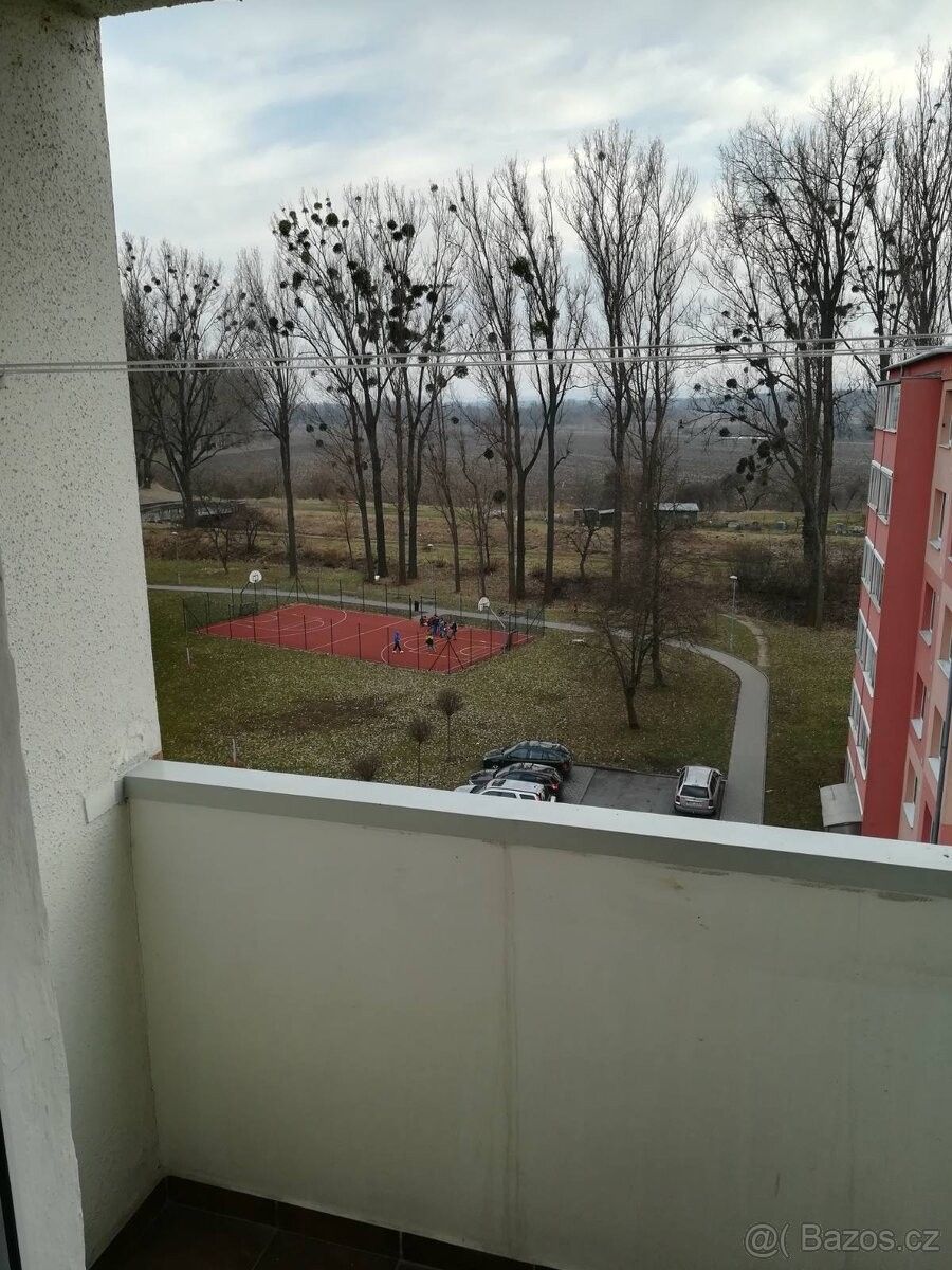 Byty, Hulín, 768 24