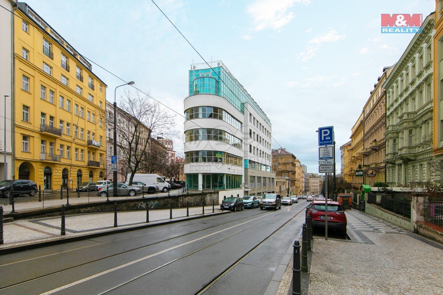 Pronájem kancelář - Bělehradská, Praha, 202 m²