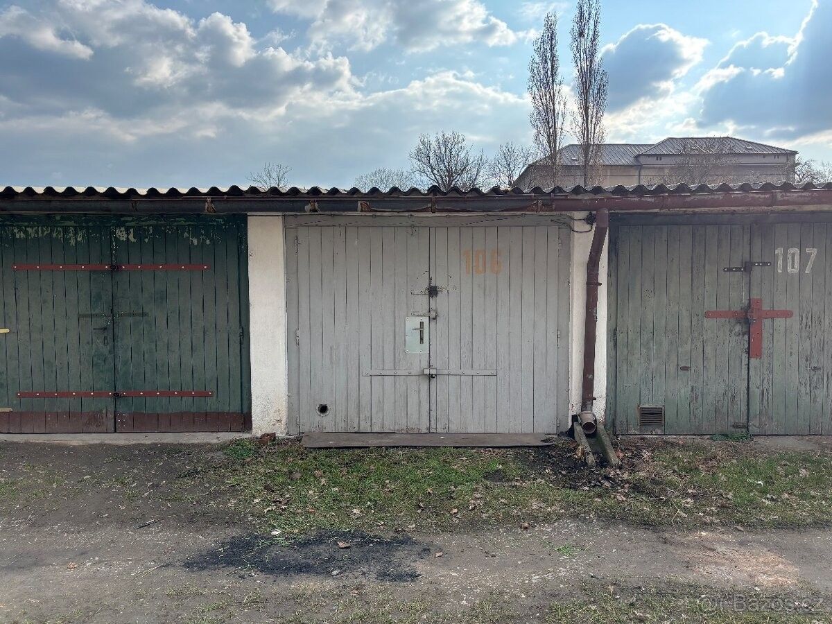 Garáže, Plzeň, 323 00 - 1