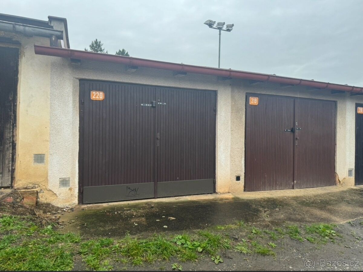 Pronájem garáž - Karlovy Vary, 360 17