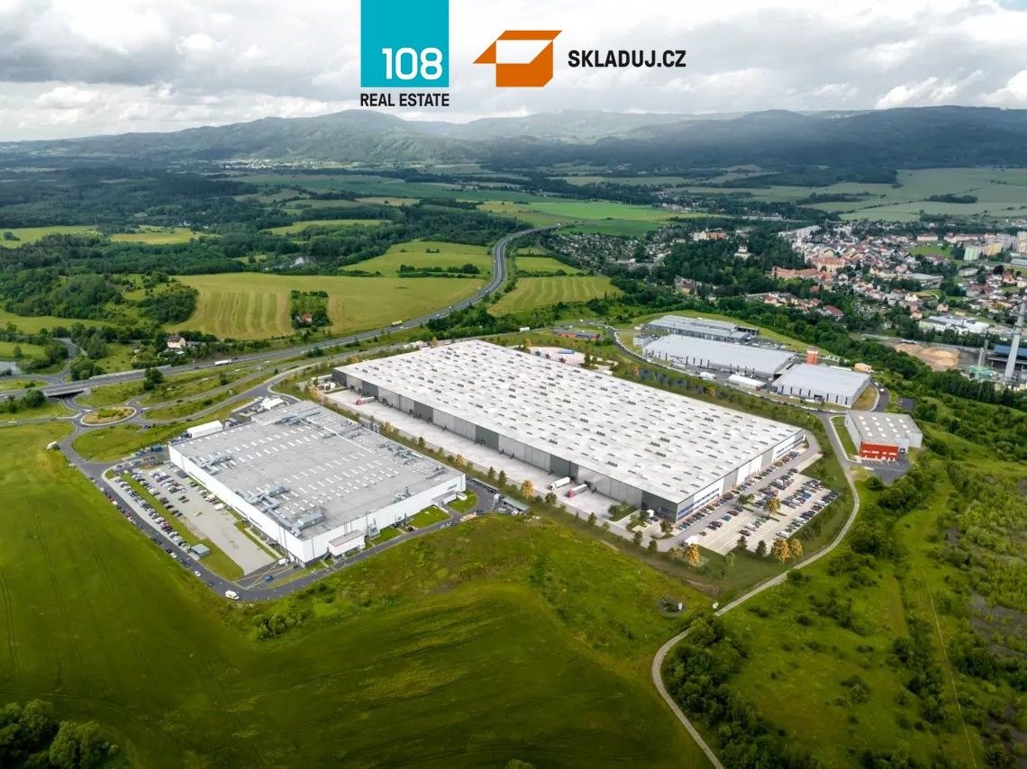 Sklady, Ostrov, 7 000 m²