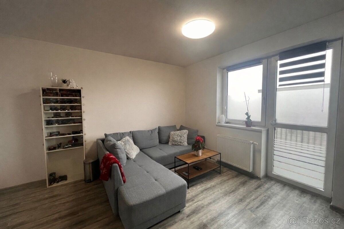 Pronájem byt - Dašice v Čechách, 533 03