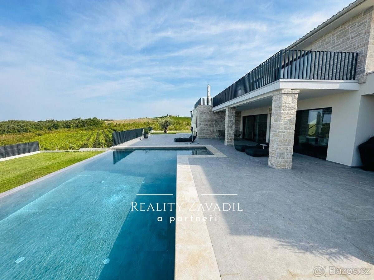 Prodej rodinný dům - 987 66, Zahraničí