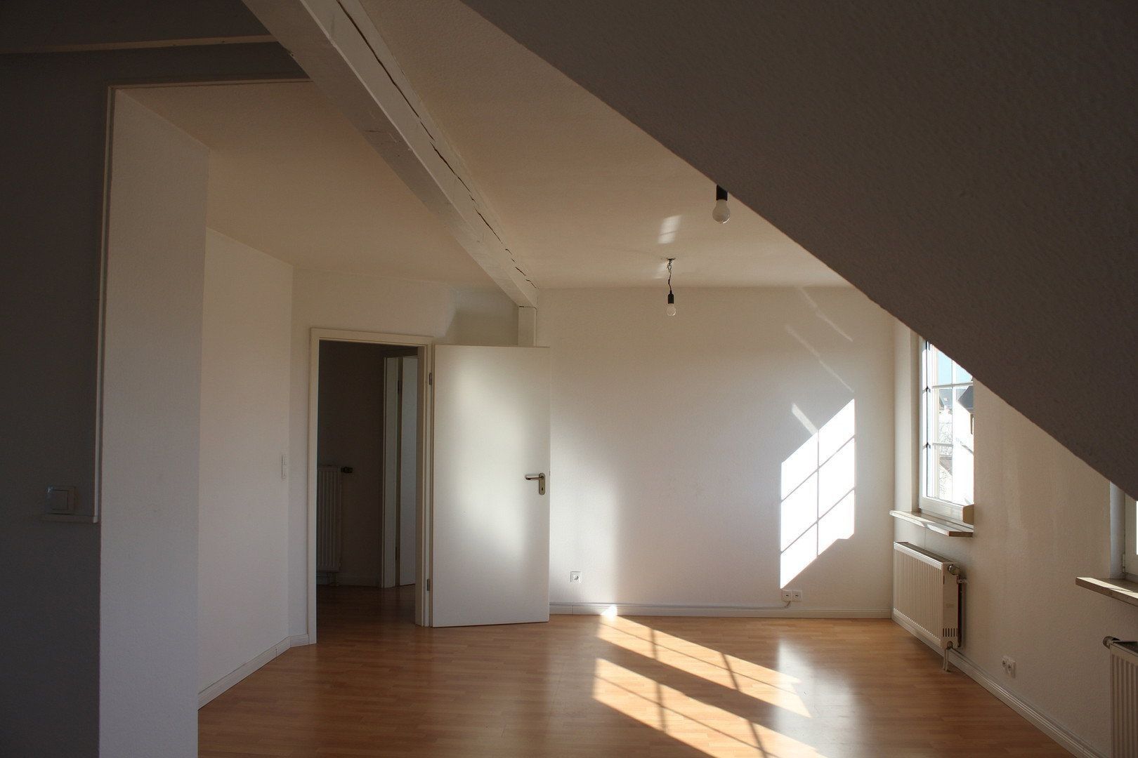 Byt 2+1 · 90 m² · , Hessen - 4